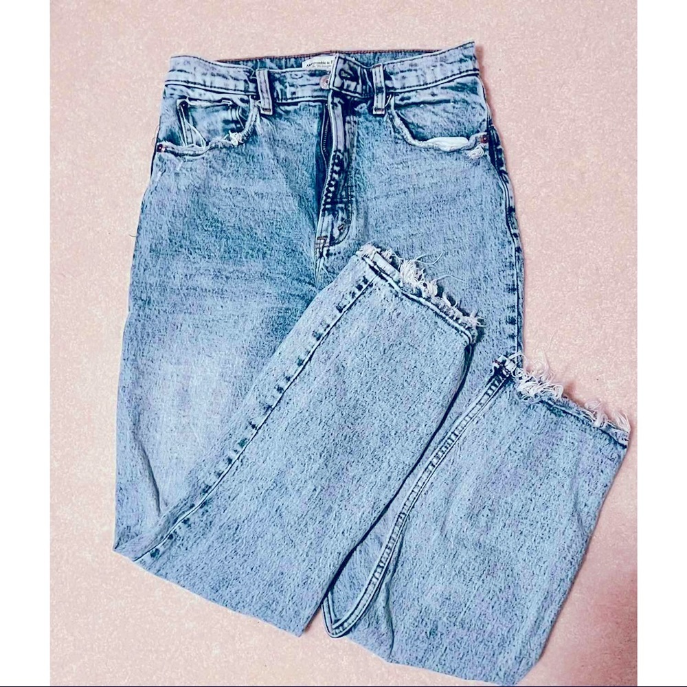 Abercrombie & Fitch 90’s Ultra High Rise Straight Jeans
